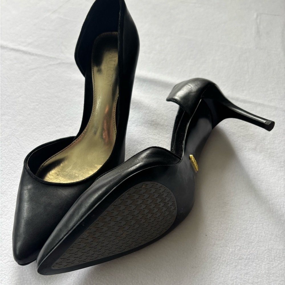 Ralph Lauren (R L l) Black Heels 8.5B - Picture 3 of 4